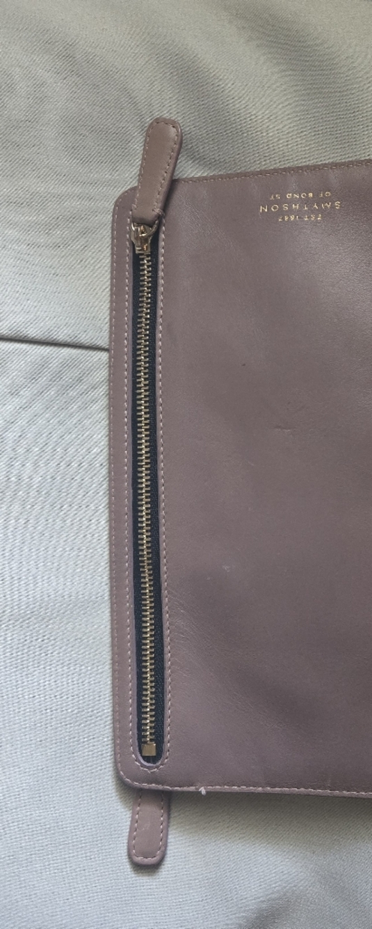 Smythson Mauve Perforated Leather Travel Pouch - Picture 5 of 12